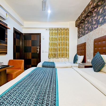 Hotel Square Plaza At Airport Yeni Delhi Dış mekan fotoğraf