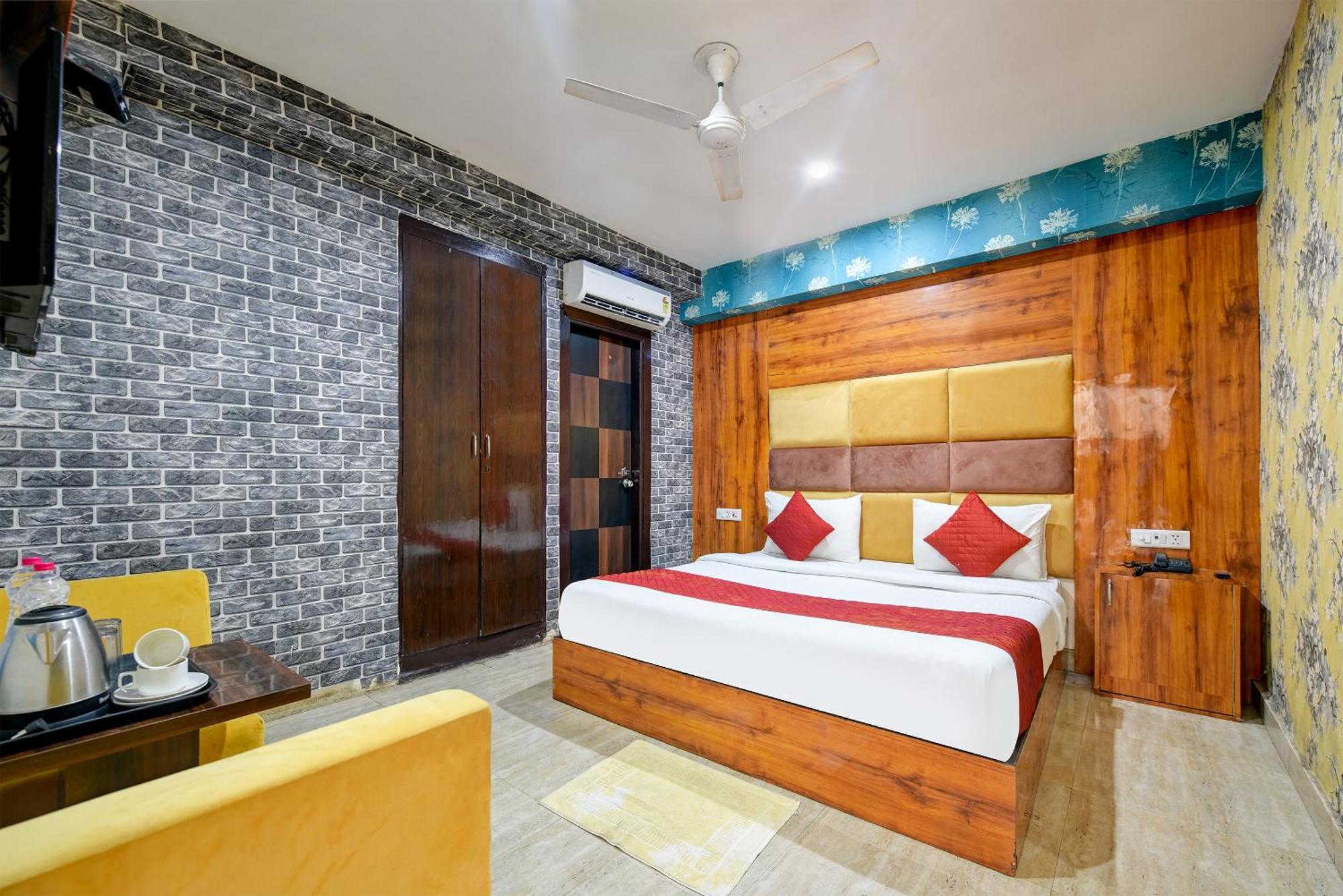 Hotel Square Plaza At Airport Yeni Delhi Dış mekan fotoğraf