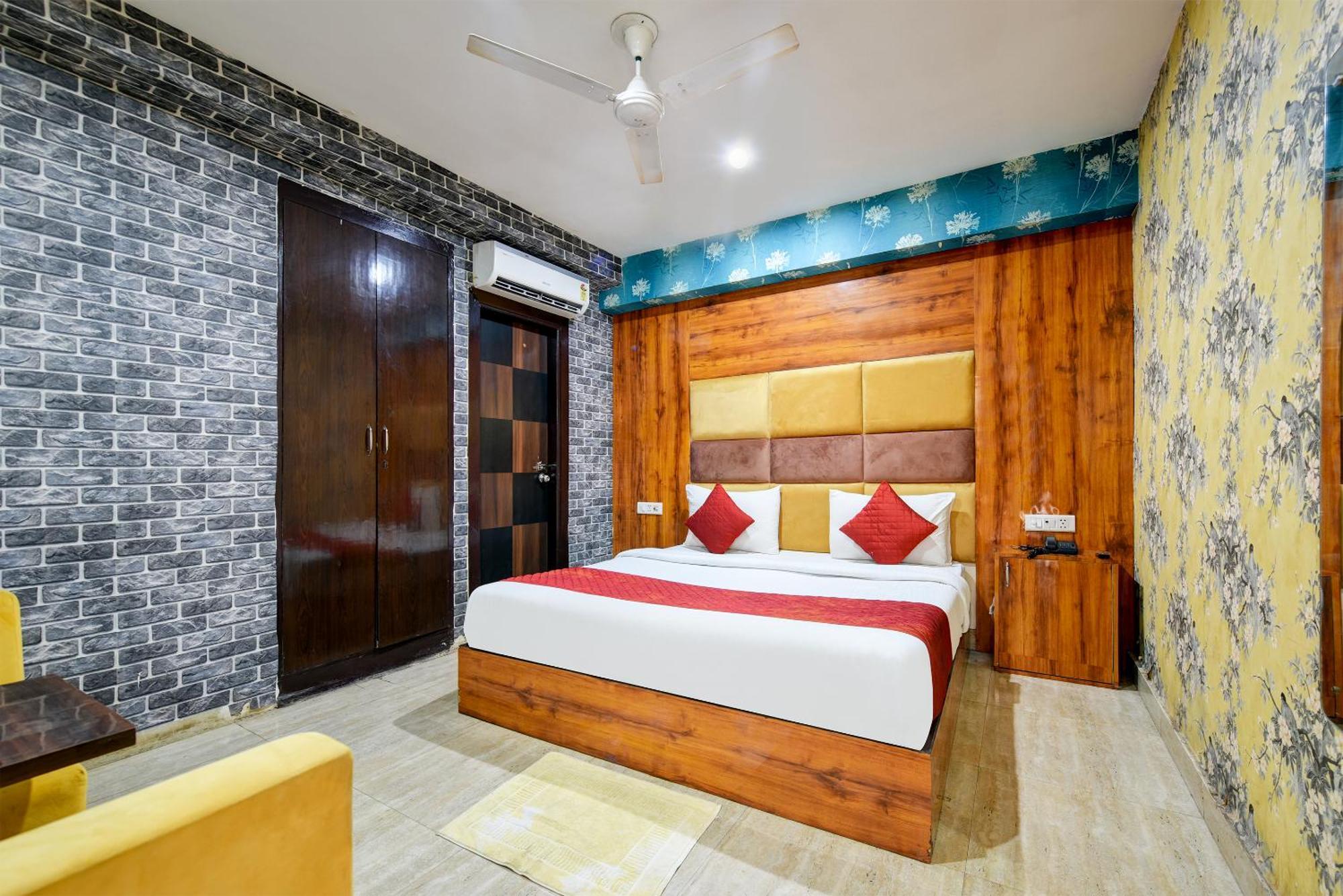 Hotel Square Plaza At Airport Yeni Delhi Dış mekan fotoğraf