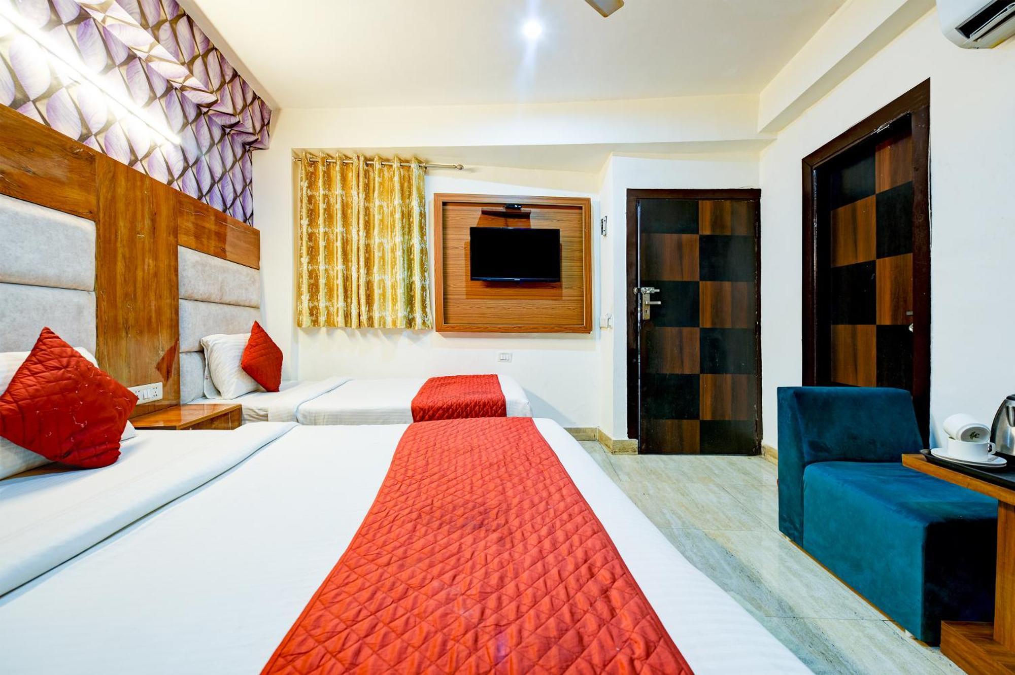 Hotel Square Plaza At Airport Yeni Delhi Dış mekan fotoğraf