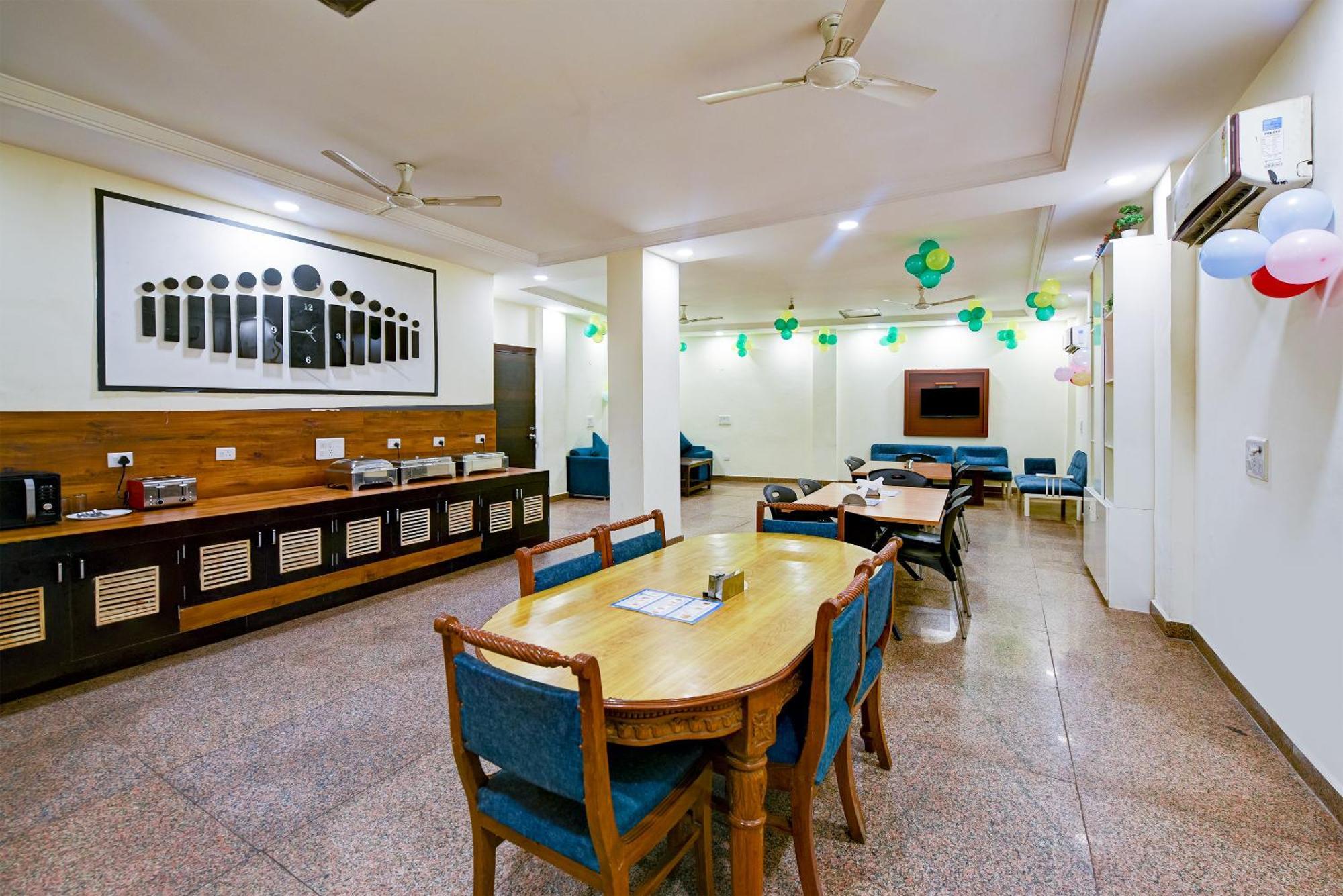 Hotel Square Plaza At Airport Yeni Delhi Dış mekan fotoğraf